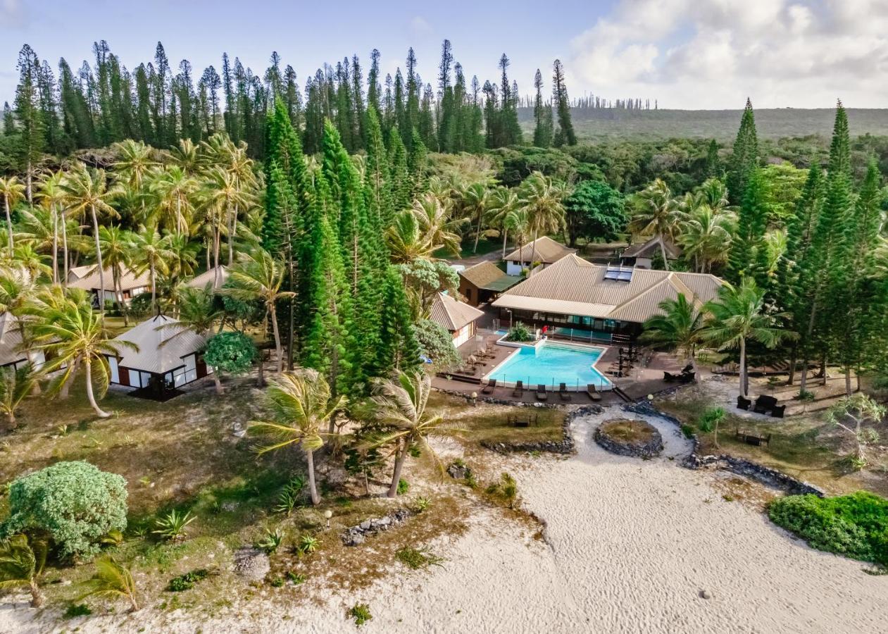 Hotel Nengone Village Mare Exterior photo