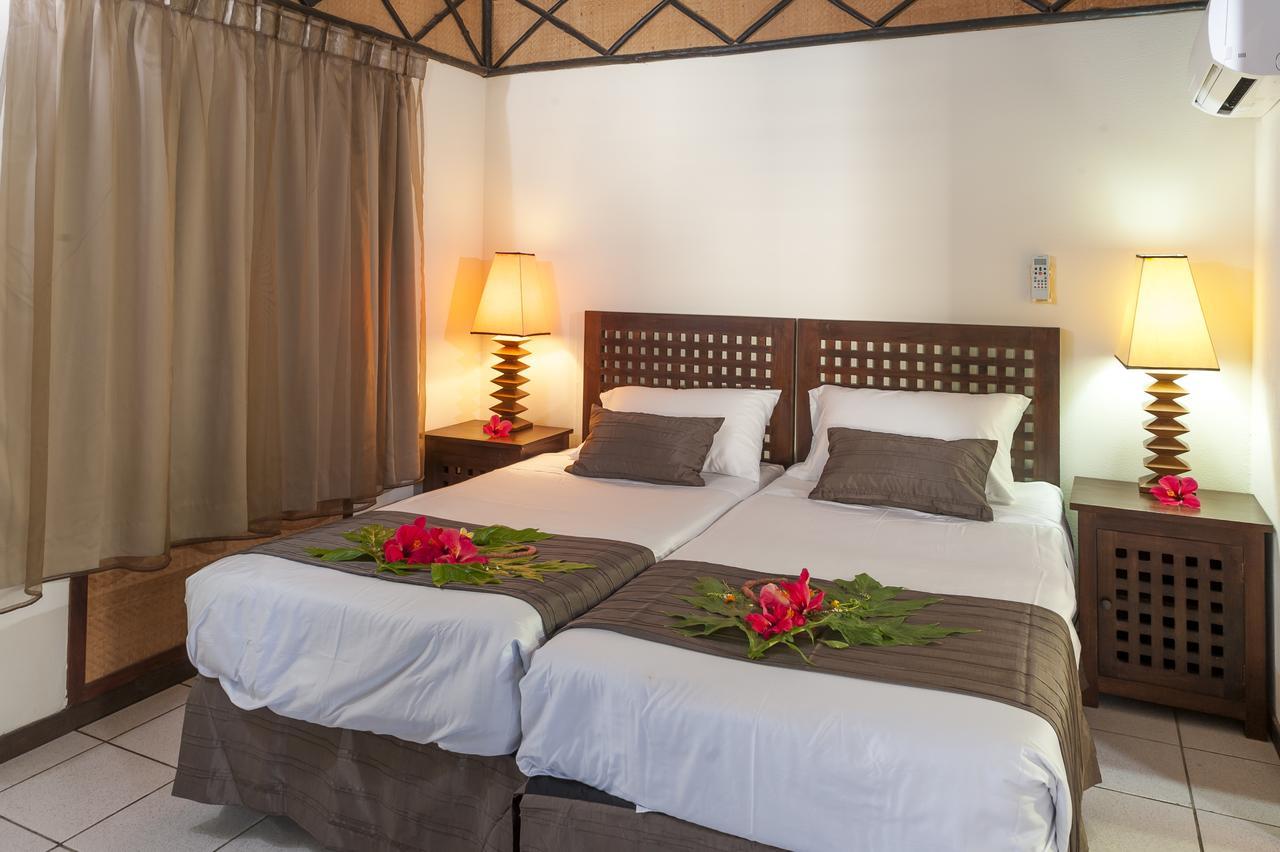 Hotel Nengone Village Mare Exterior photo